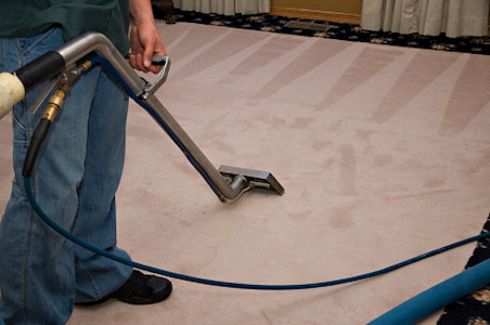 Steam Cleaning vs. Low-Moisture Carpet Cleaning: Which Is Better for Your Home? Thumbnail