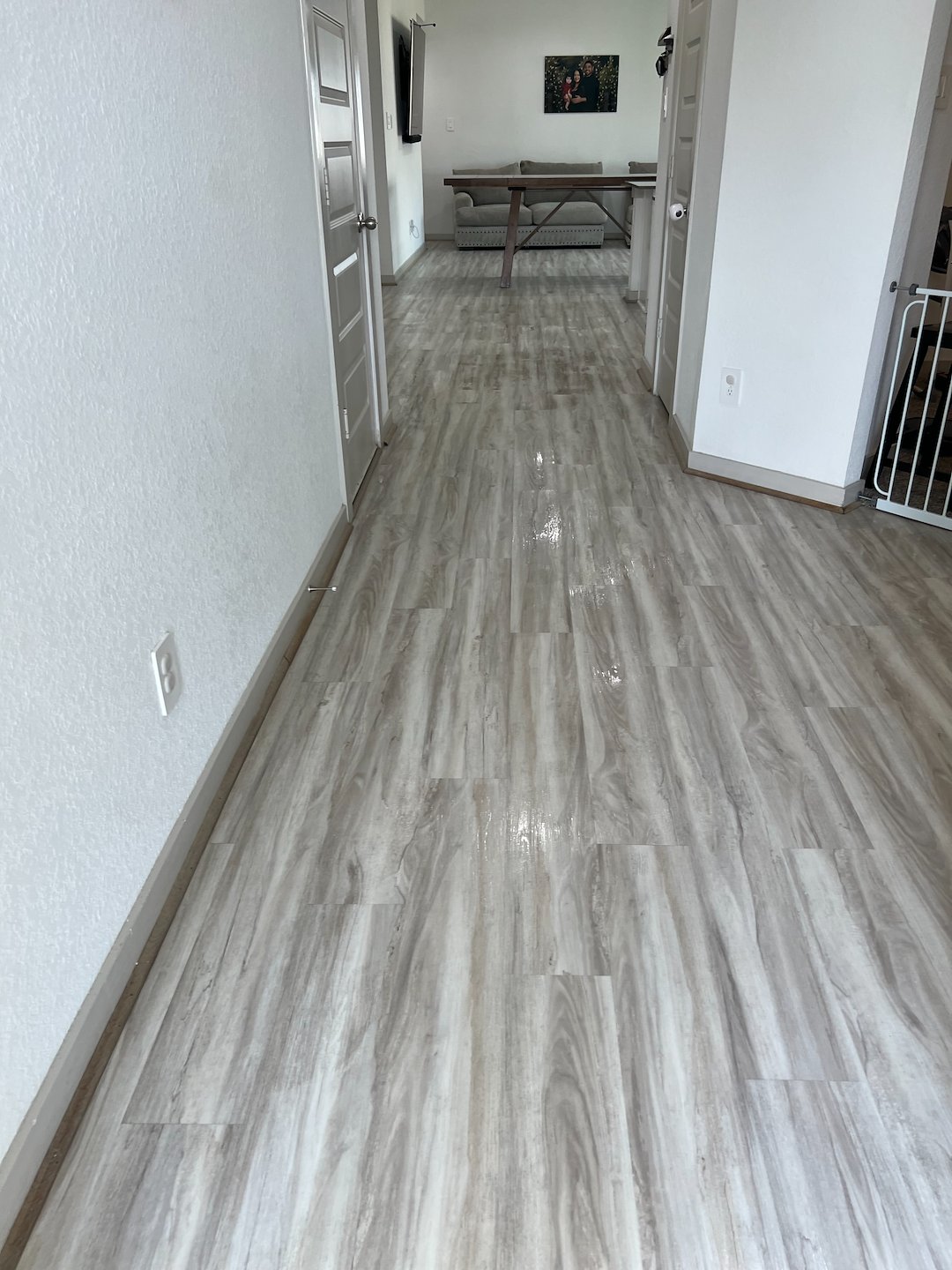 Floor cleaning, Deep scrubbing, steam cleaning, Baytown Texas 