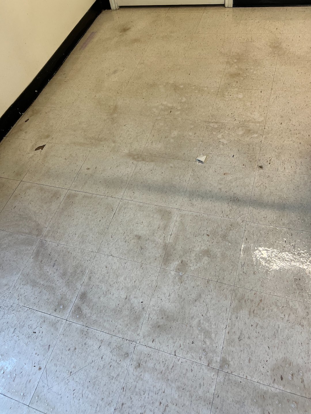 Floor cleaning, strip&wax, tile grout cleaning, Baytown Texas  Thumbnail